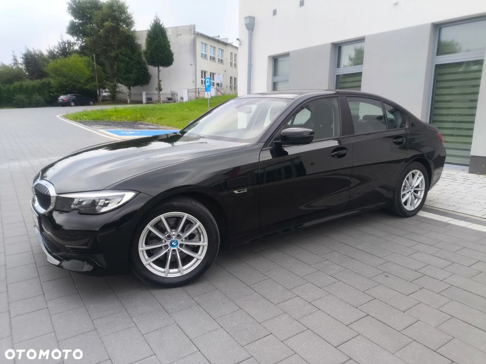 BMW Seria 3 320e - 4