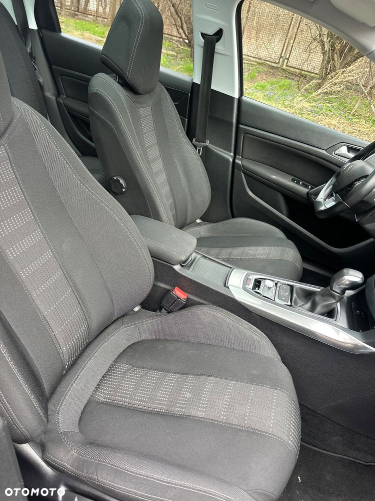 Peugeot 308 - 15