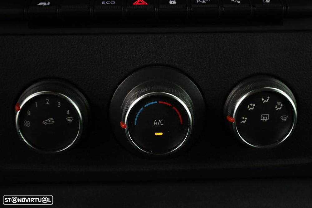 Renault master ver-2-3-dci-l2h2-3-5t - 11