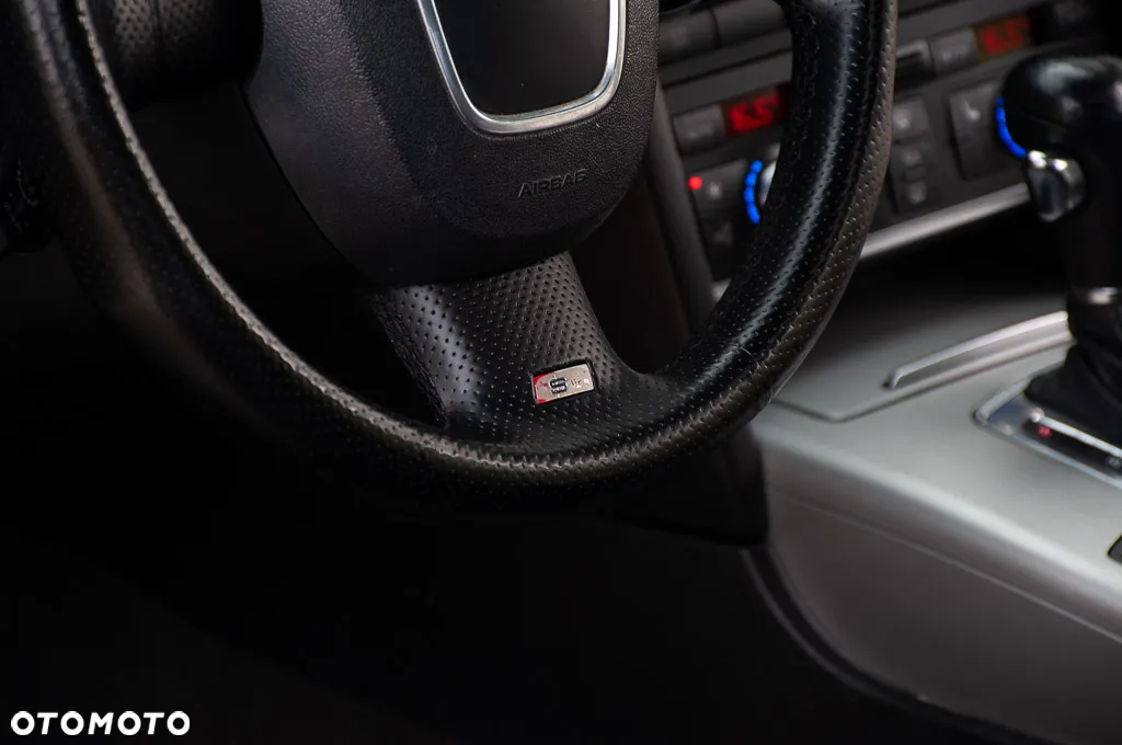 Audi A6 3.2 FSI Quattro Tiptronic - 35