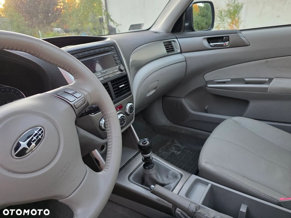 Subaru Forester 2.0D Exclusive - 13