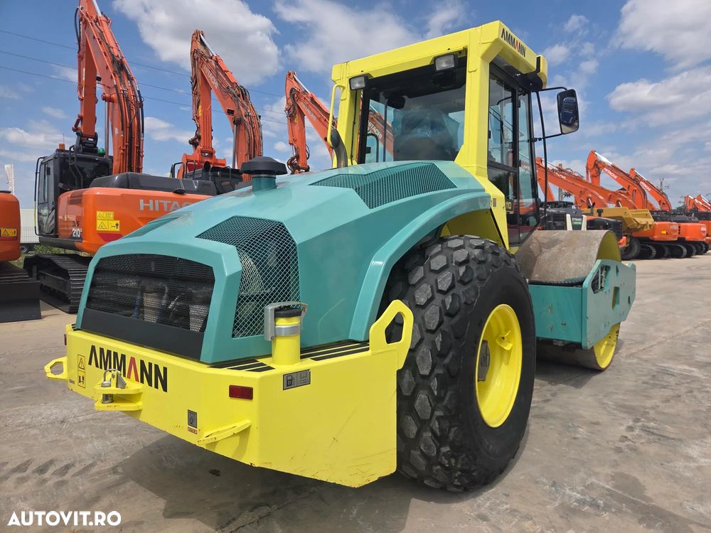 Ammann ASC110, 2018, 445h, Masa operationala 15tone, latime tambur 2,1m, lungime totala 5,7m, motor 115KW, posibilitate leasing 3 ani, STARE FOARTE BUNA-65.900 EUR+Tva - 4