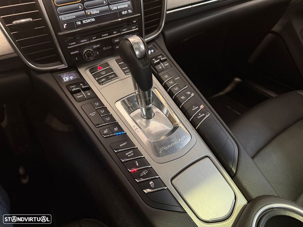 Porsche Panamera S E-Hybrid - 11