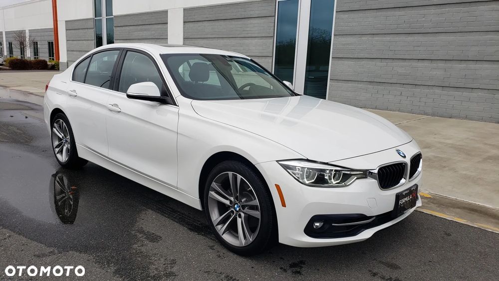 BMW Seria 3 330i Sport Line - 4