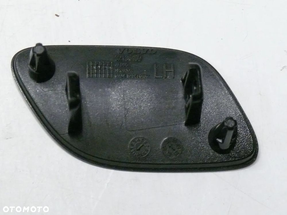 ZAŚLEPKA DYSZY SPRYSKIWACZA LEWA I PRAWA VOLVO XC40 LIFT - 5