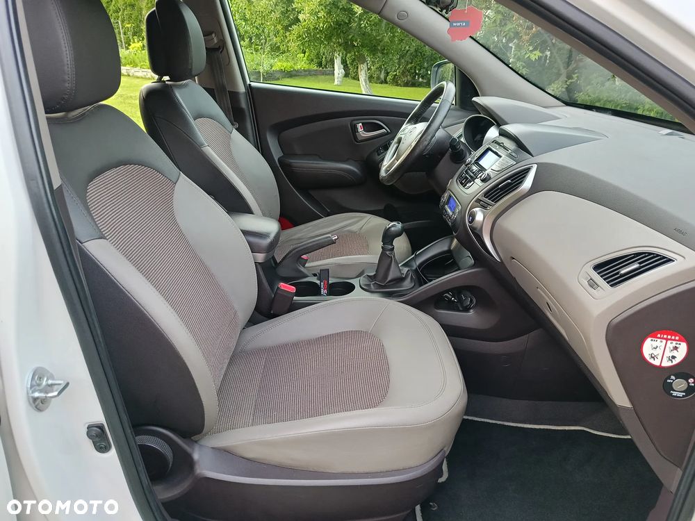 Hyundai ix35 2.0 4WD Premium - 11