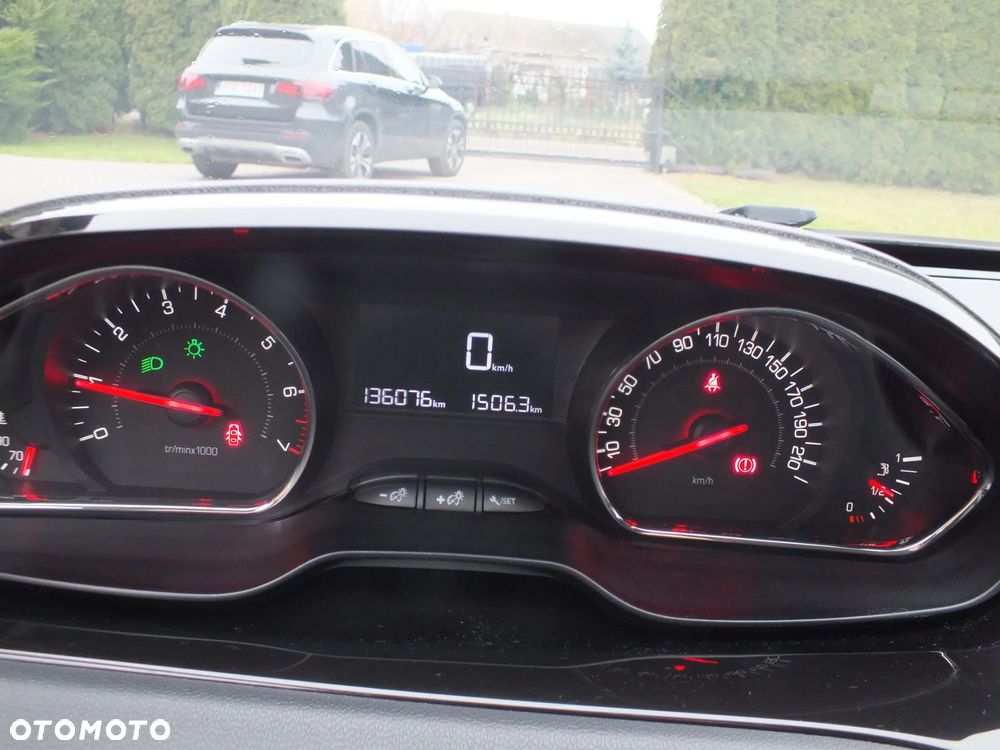 Peugeot 208 PureTech 82 Active - 12