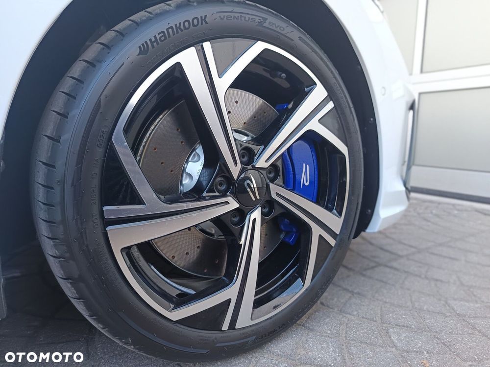 Volkswagen Golf Variant - 17