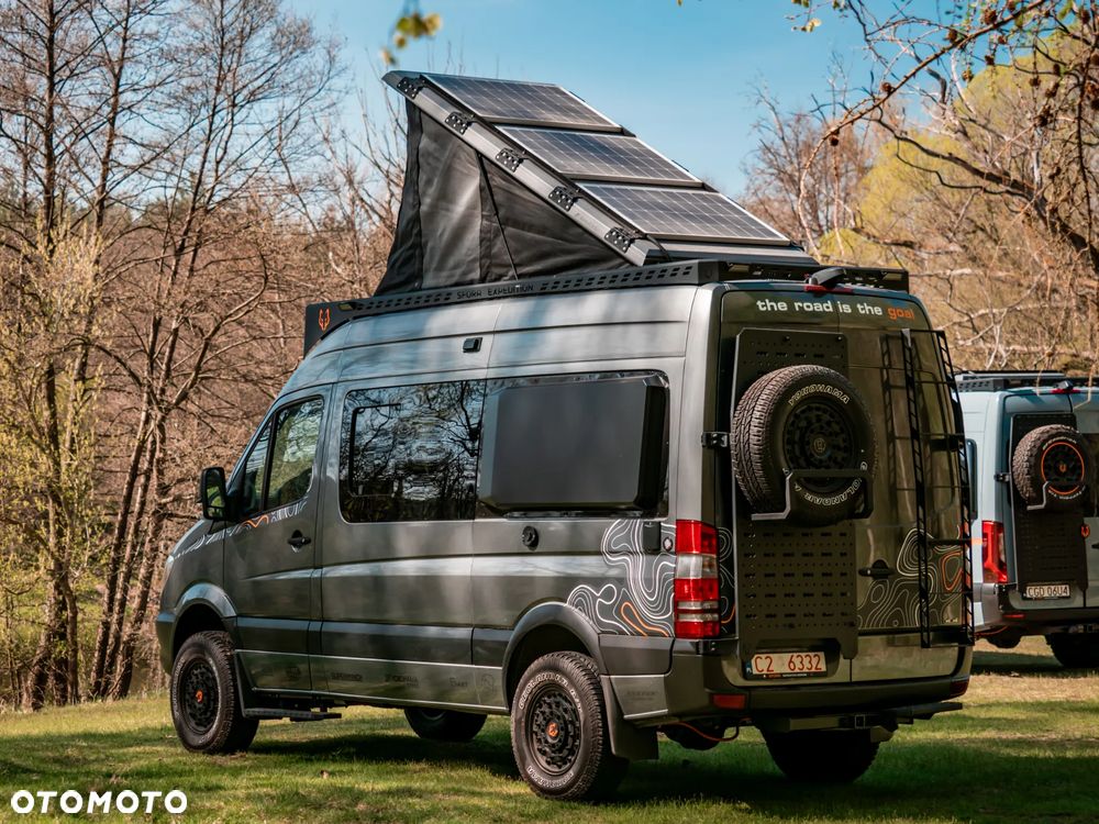 Mercedes-Benz Sprinter - 11