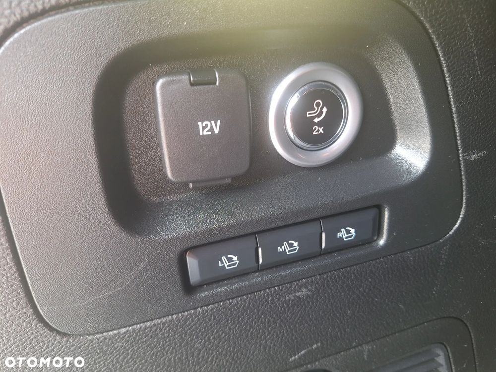 Ford S-Max 2.0 TDCi 4WD Titanium PowerShift - 29