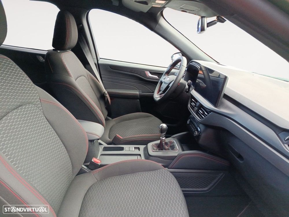 Ford Kuga 1.5 EcoBoost ST-Line - 15