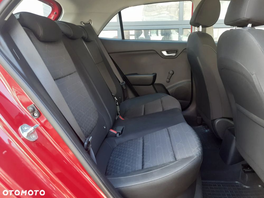 Kia Rio - 18