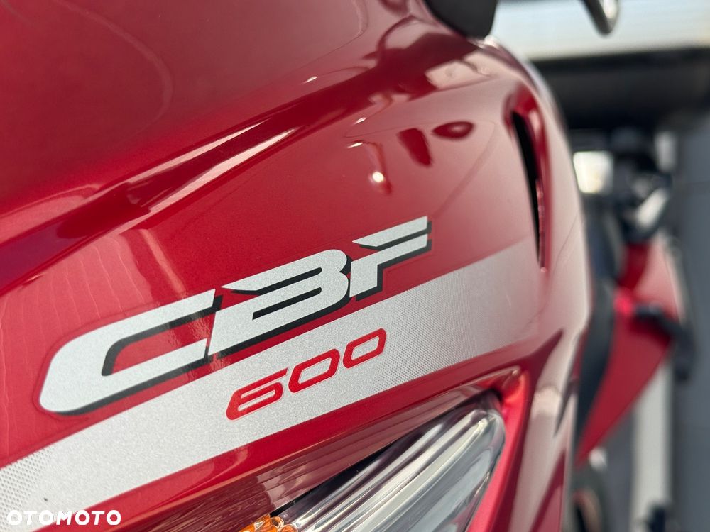 Honda CBF - 38