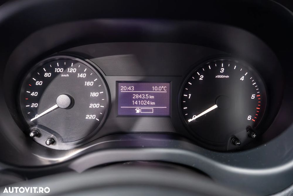 Mercedes-Benz Vito - 8