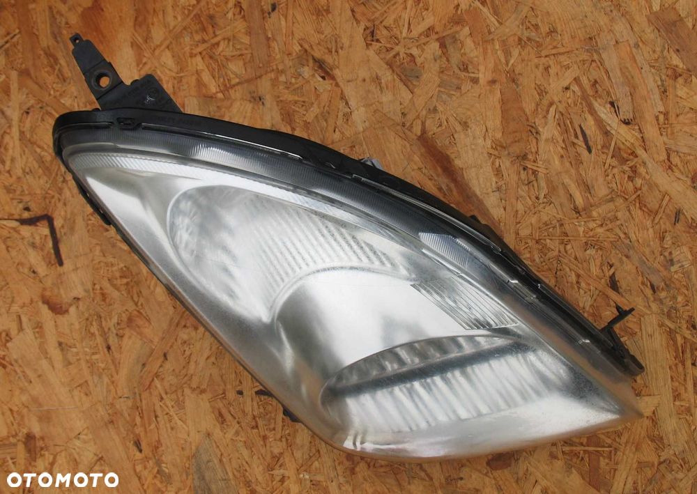 Suzuki Swift IV 4 lampa Prawa przód oryginał UE 04-08r - 6