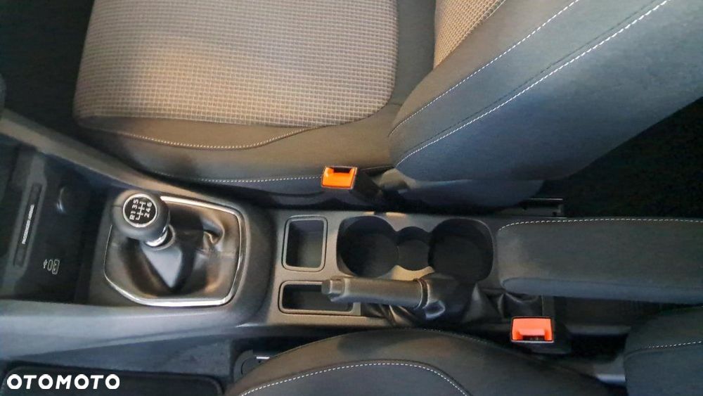 Ford Tourneo Courier - 13