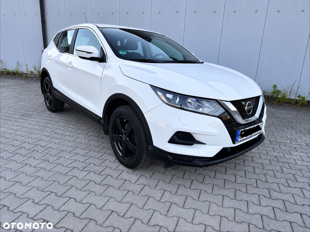 Nissan Qashqai - 1