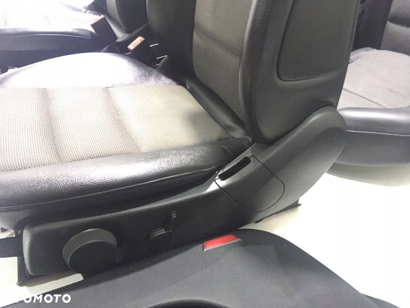 MERCEDES W 204 SEDAN KANAPA FOTELE BOCZKI - 11