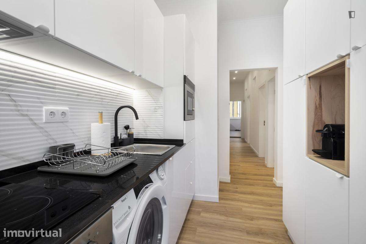 Quarto - localizado em Penha de França Lisbon - Grande imagem: 5/14