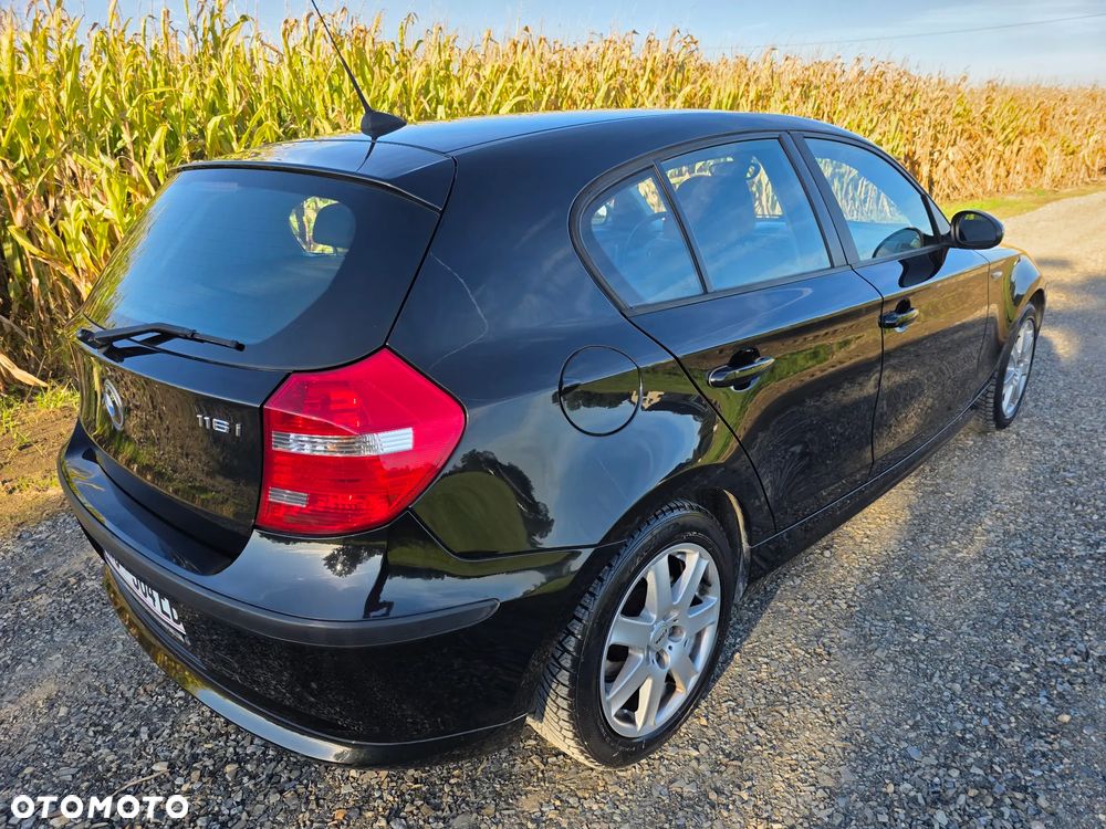 BMW Seria 1 116i - 21