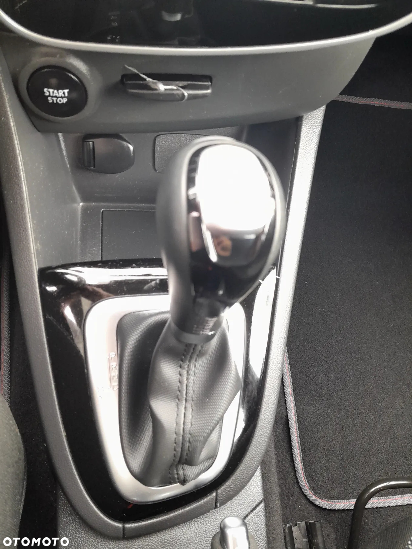 Renault Clio dCi 90 EDC Limited - 21
