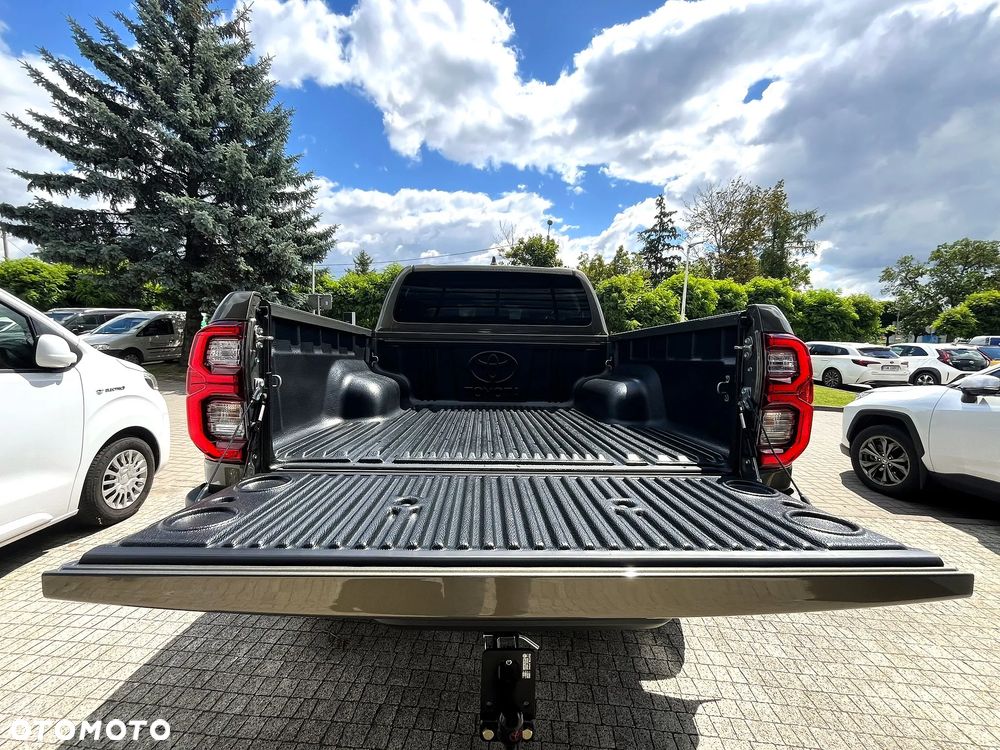 Toyota Hilux - 28