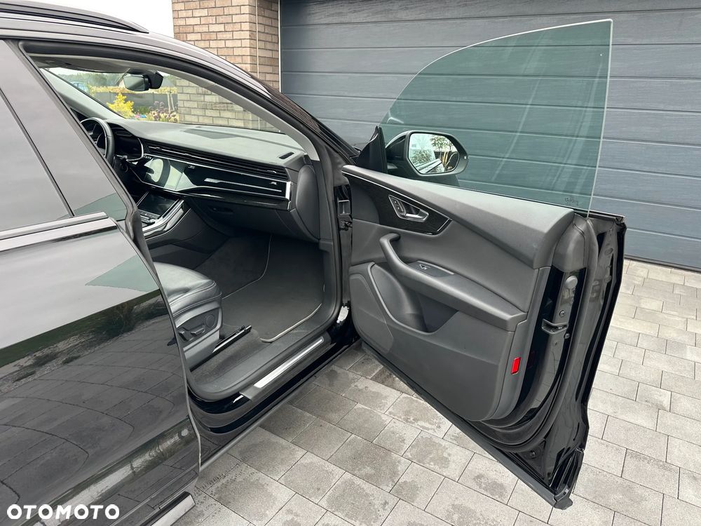 Audi Q8 - 20
