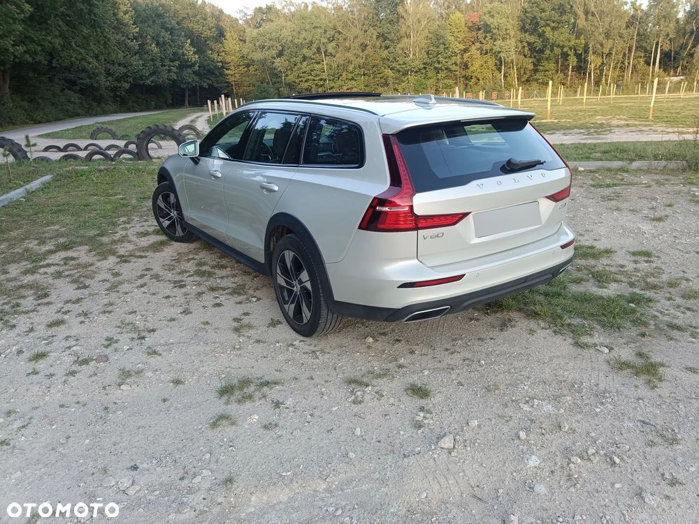 Volvo V60 Cross Country D4 AWD Geartronic - 13