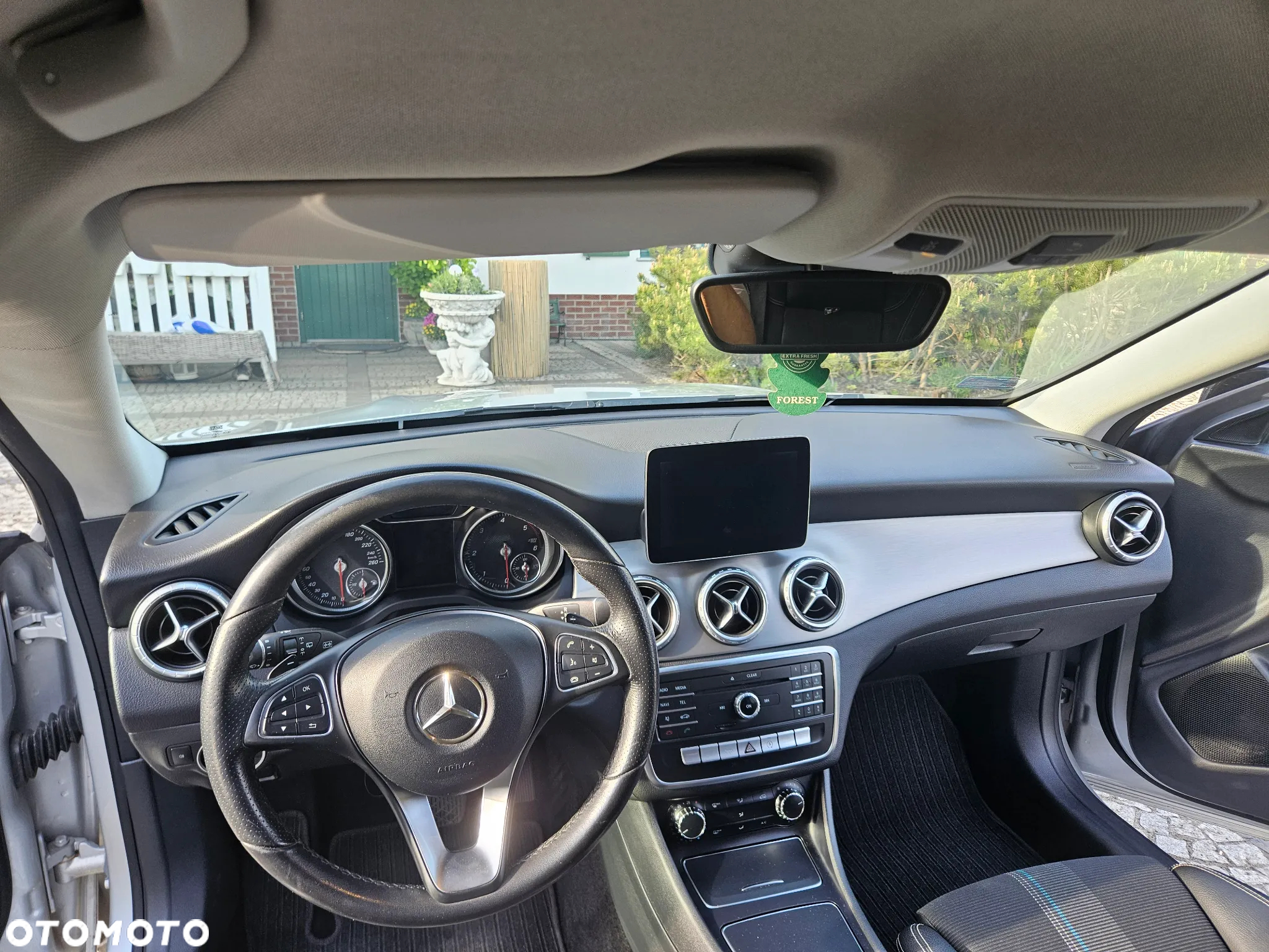 Mercedes-Benz CLA Shooting Brake 180 d 7G-DCT AMG Line - 12