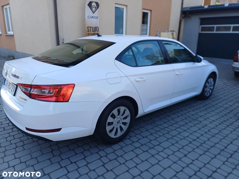 Skoda Superb 2.0 TDI Active - 4