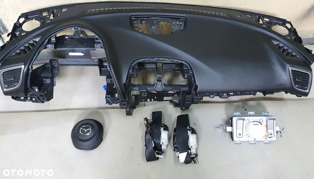 MAZDA 3 BM DESKA KONSOLA KOKPIT AIRBAG PASY KOMPLET - 1
