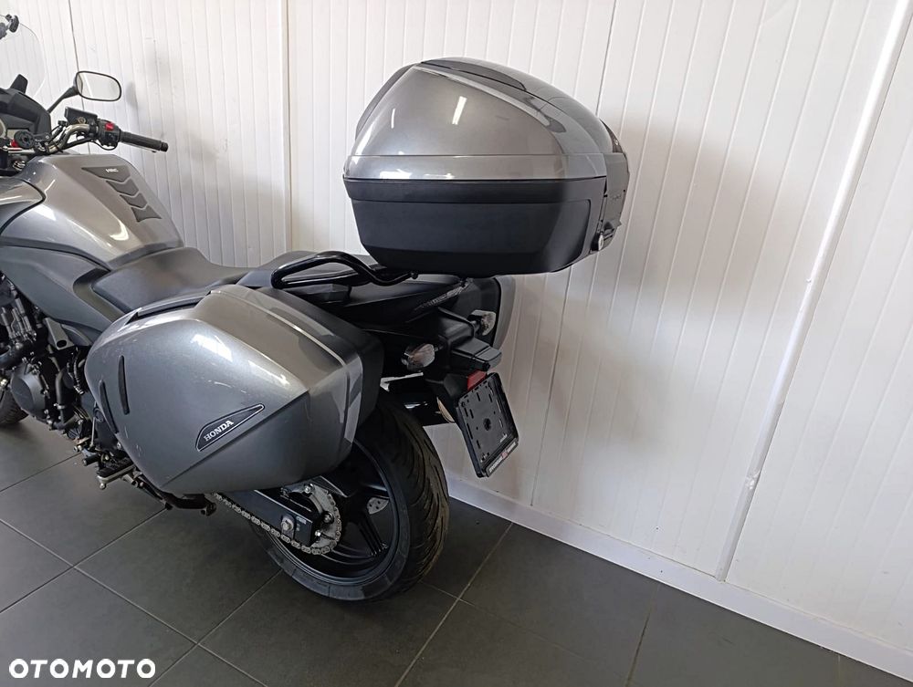 Honda CBF - 13