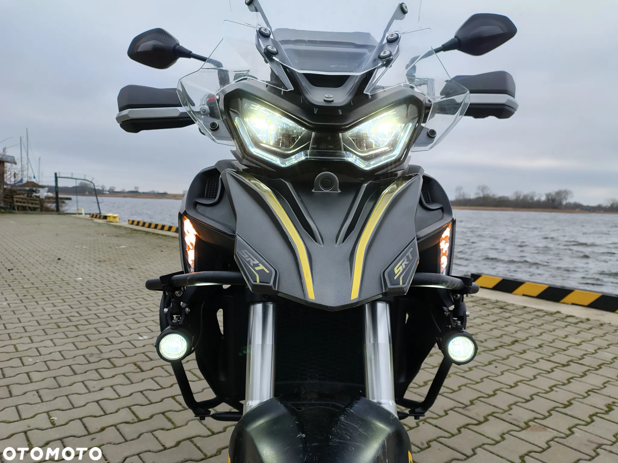 QJMOTOR SRT 800S - 10