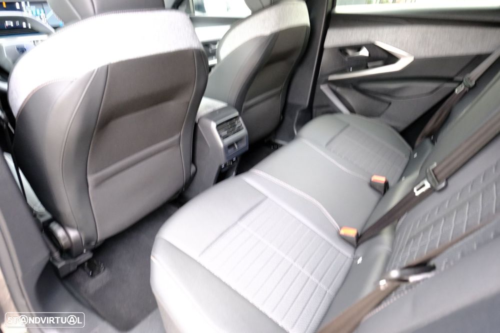 Peugeot 3008 1.2 Hybrid Allure e-DCS6 - 11