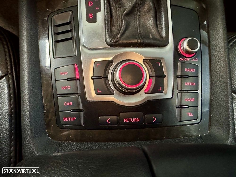 Audi Q7 3.0 TDI Tiptronic - 18