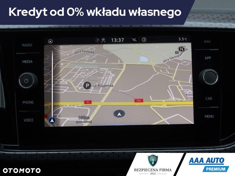 Volkswagen T-Cross - 15