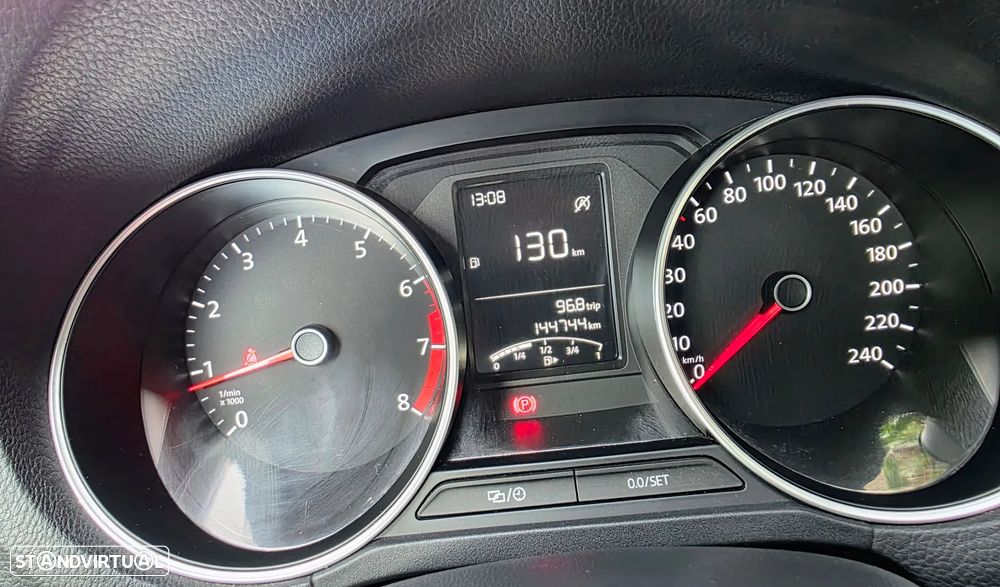 VW Polo 1.0 Confortline - 24