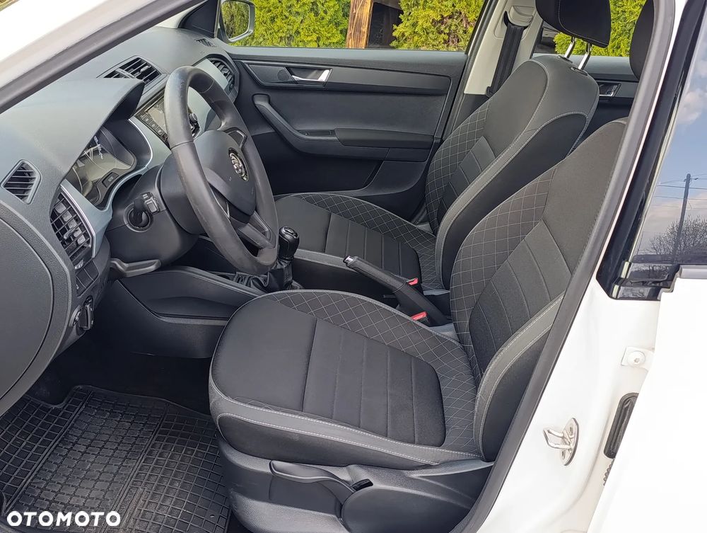 Skoda Fabia 1.0 Ambition - 17