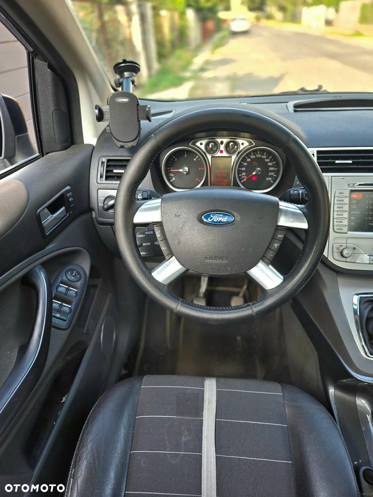 Ford Kuga 2.0 TDCi Titanium FWD - 13