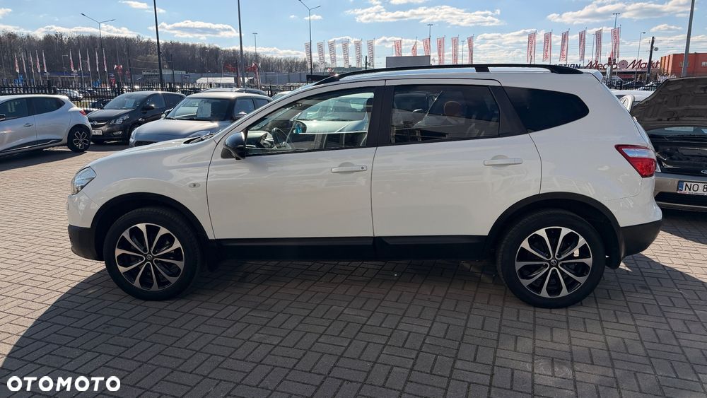 Nissan Qashqai+2 1.6 360 - 13