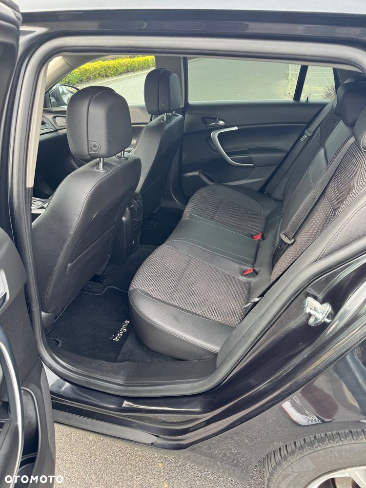 Opel Insignia 2.0 CDTI 4x4 Sports Tourer - 13
