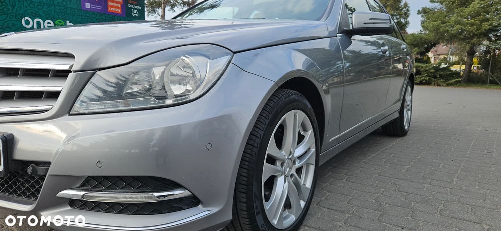 Mercedes-Benz Klasa C 180 Kompressor Automatik BlueEFFICIENCY Avantgarde - 19