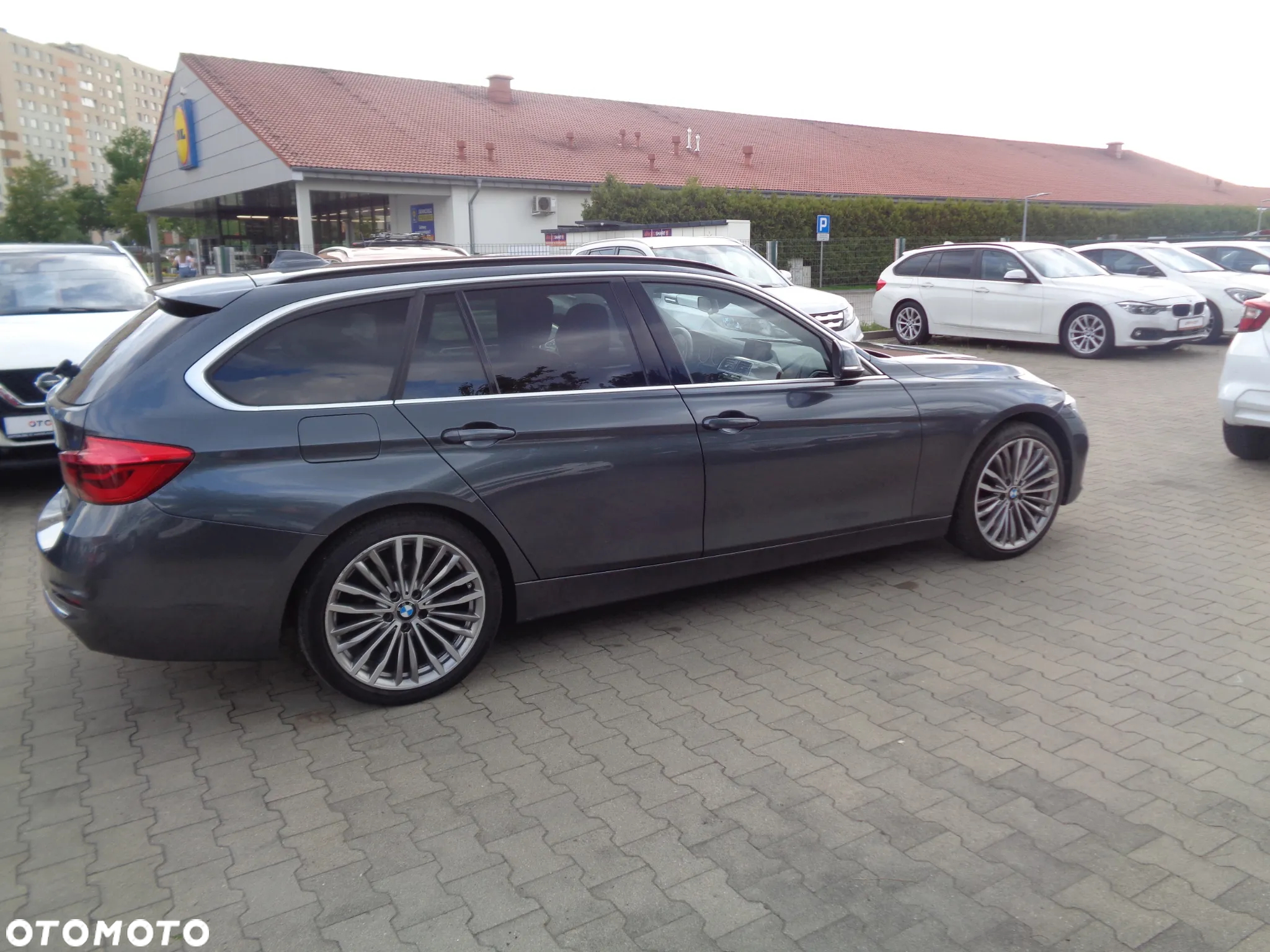 BMW Seria 3 320d Sport Line - 6