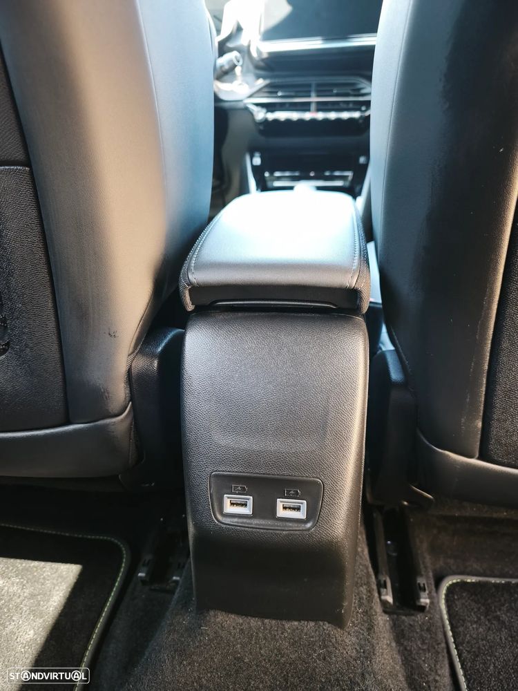 Peugeot e-2008 GT - 18