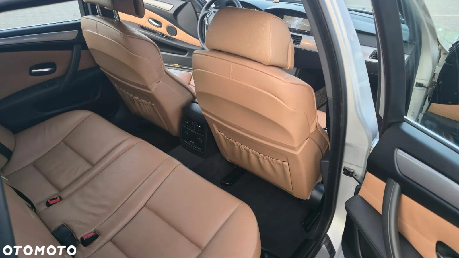 BMW Seria 5 535d - 28