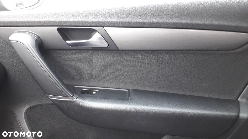 Volkswagen Passat 2.0 TDI DSG BlueMotion Technology Comfortline - 17