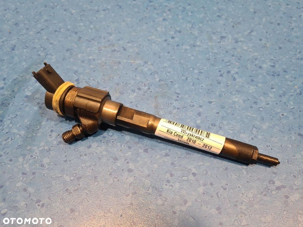 KIA CEED I LIFT WTRYSKIWACZ 33800-27400 D4EA - 1