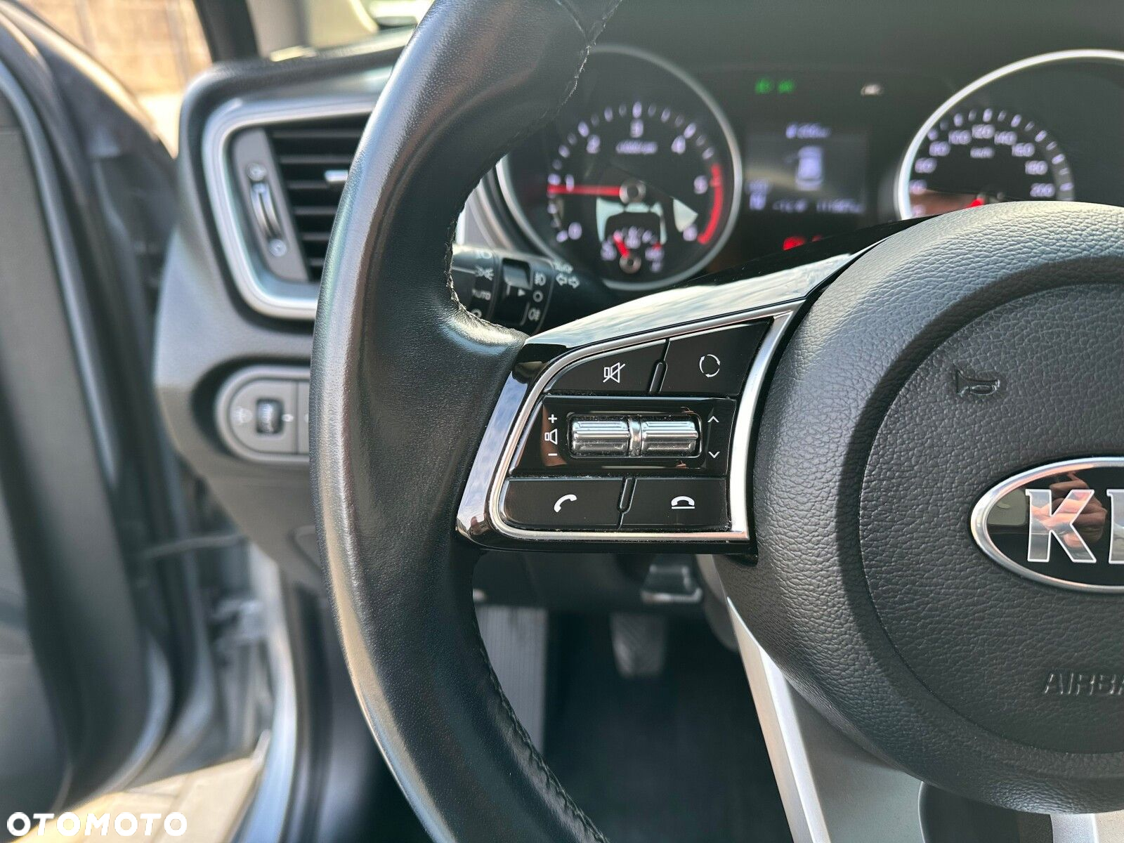 Kia Ceed - 20