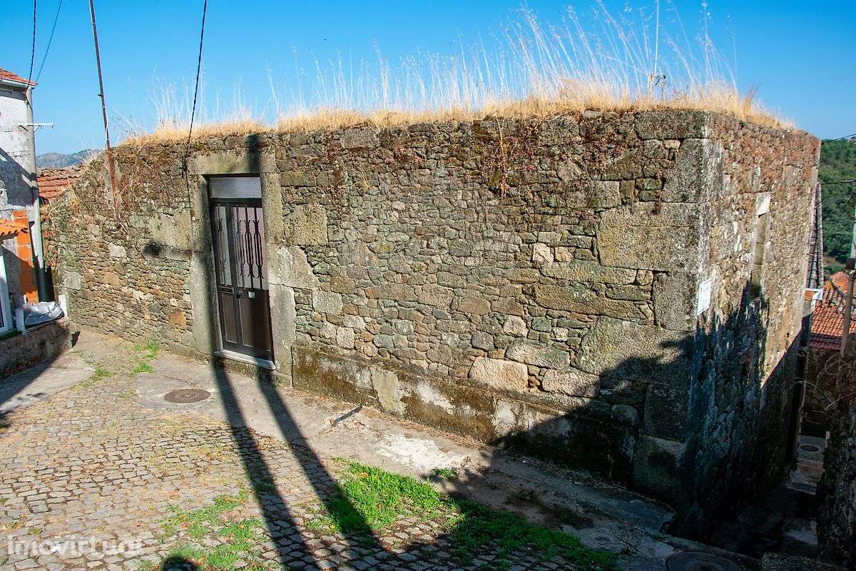 Moradia T2 para venda - Grande imagem: 3/25