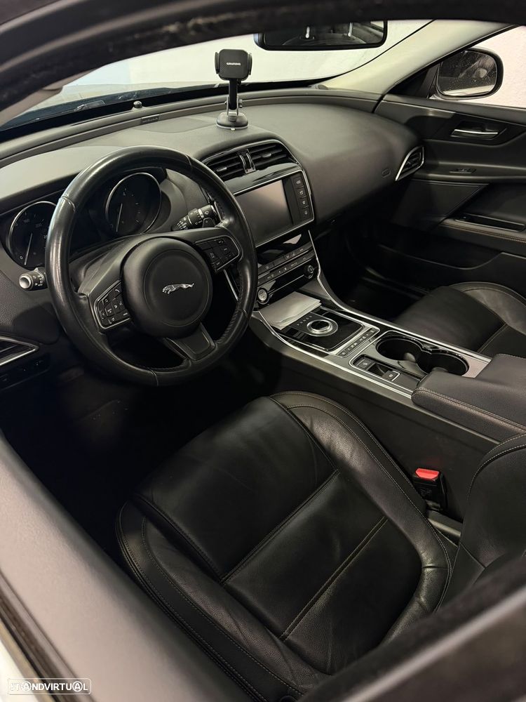 Jaguar XE E-Performance Aut. Prestige - 6